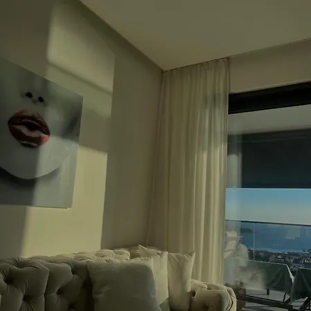 Sunhill Deluxe Laura *