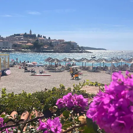 Sunhill Deluxe Laura * Primosten