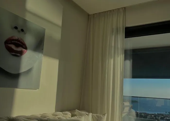 Sunhill Deluxe Laura *