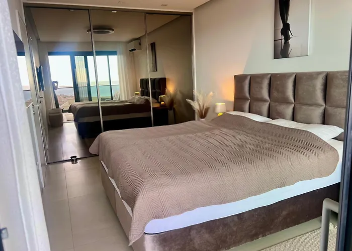 Sunhill Deluxe Laura * Primosten