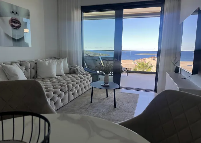 Sunhill Deluxe Laura Apartman *